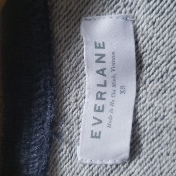 Everlane Crewneck Sweatshirt - Picture 5 of 6